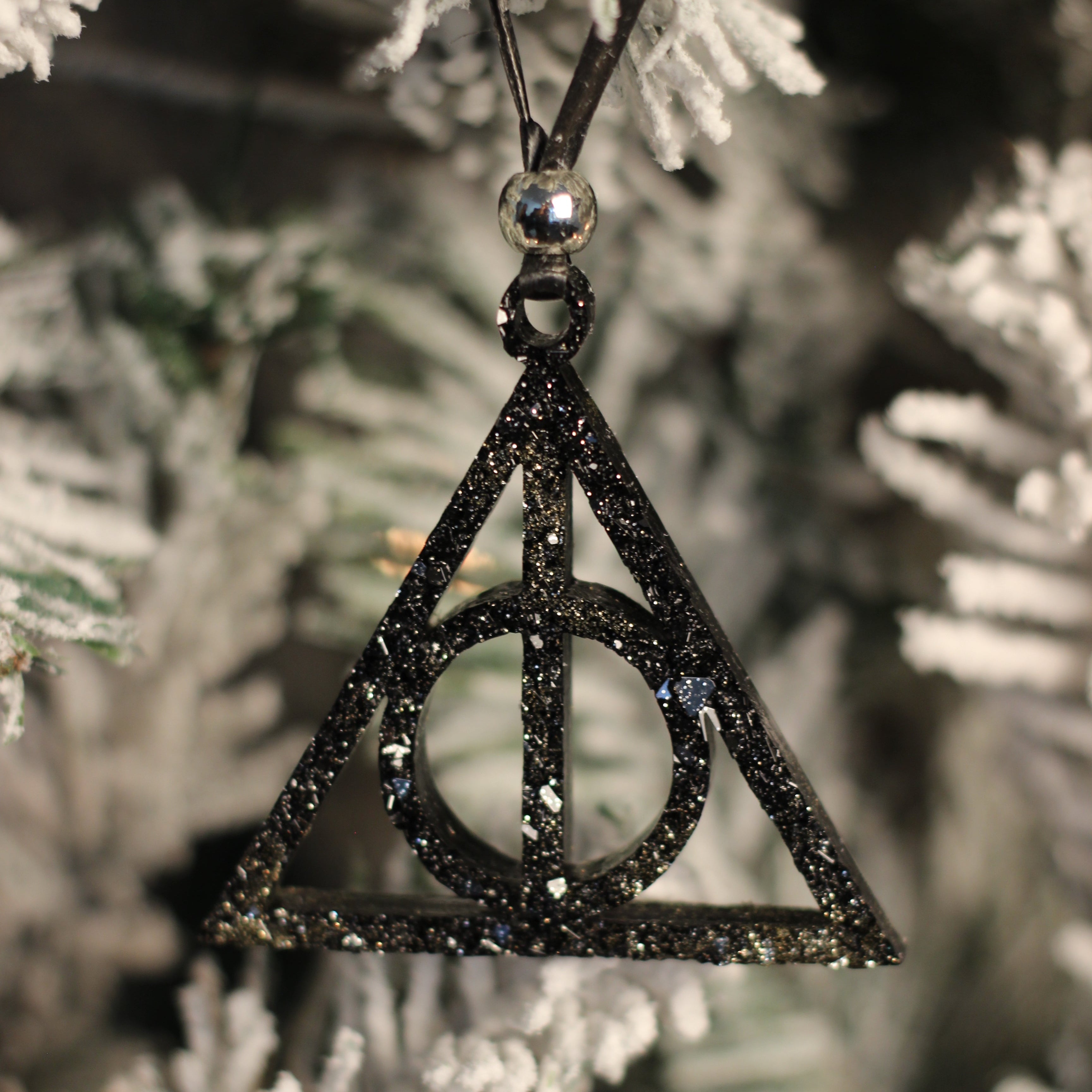 Hogwarts Crest – Handmade Resin Ornament